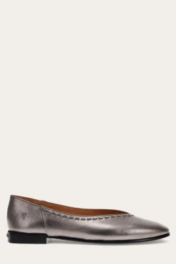 Discount Frye Claire Flat