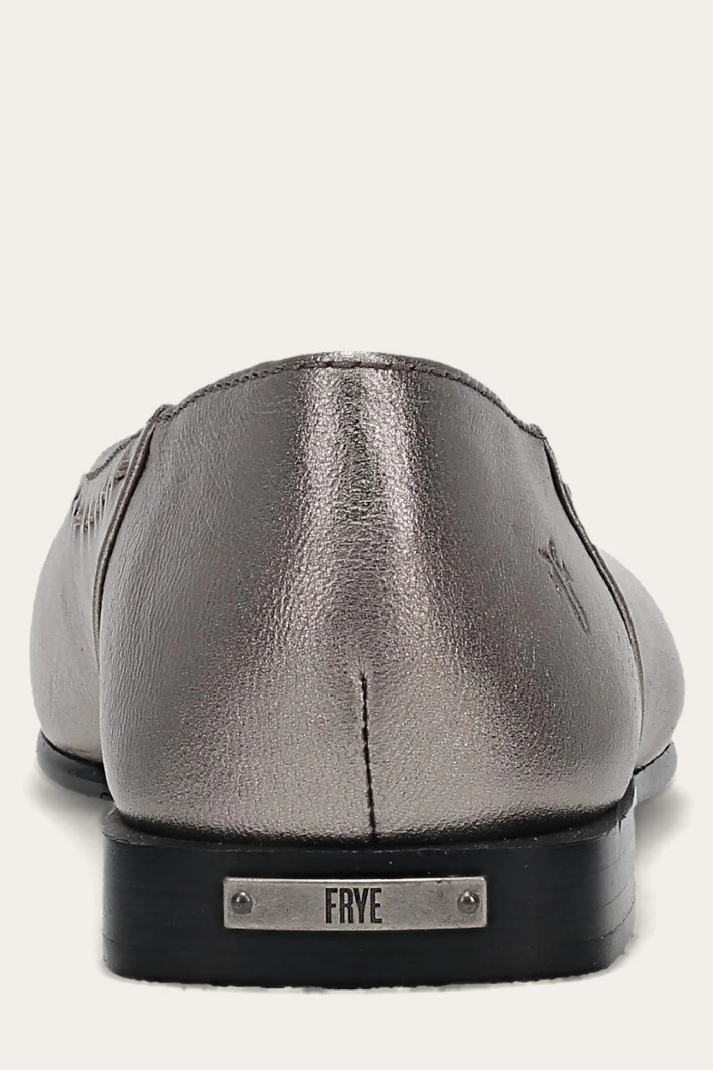 Discount Frye Claire Flat
