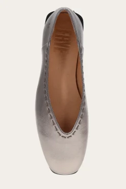 Discount Frye Claire Flat