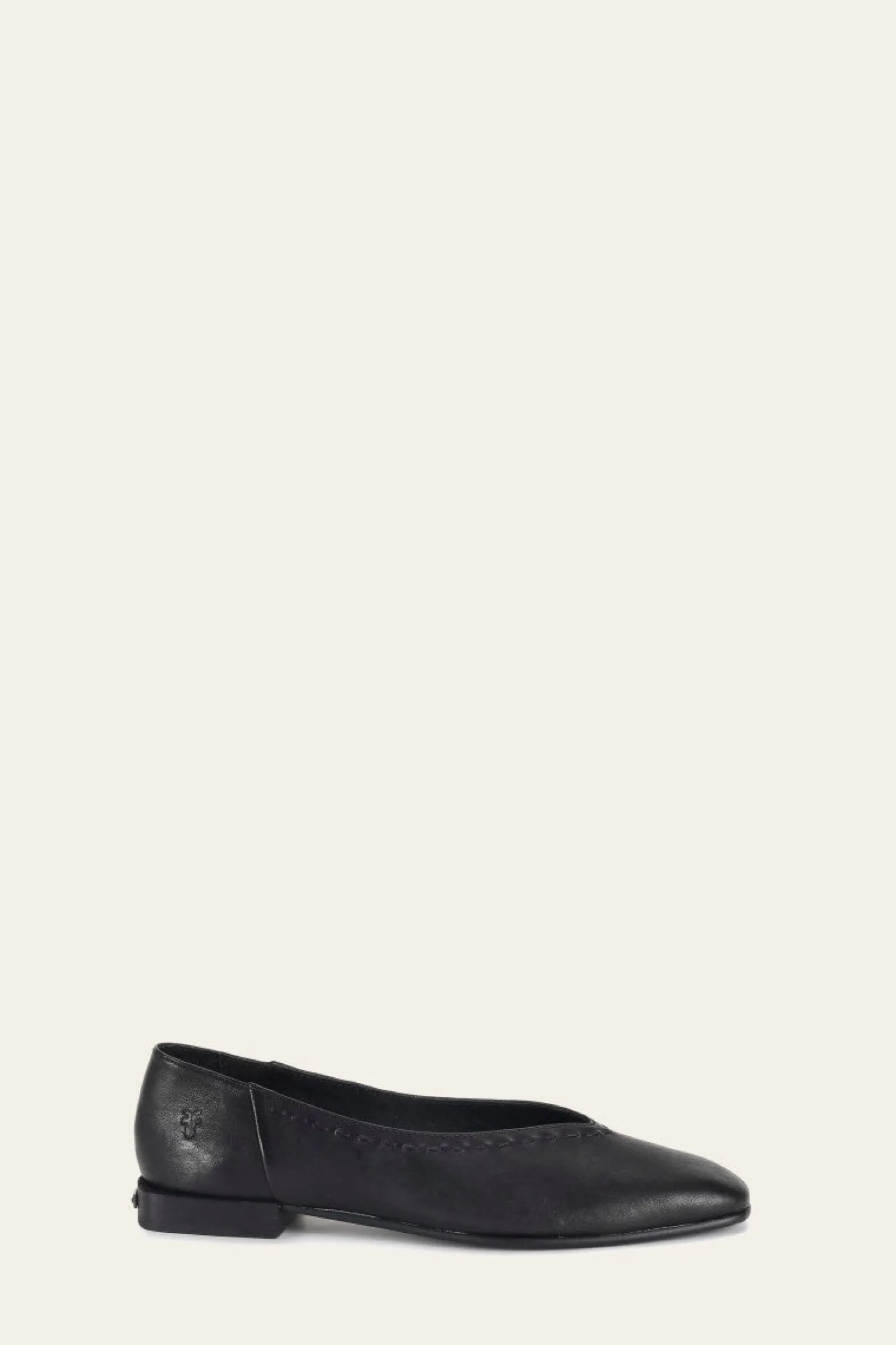 Discount Frye Claire Flat