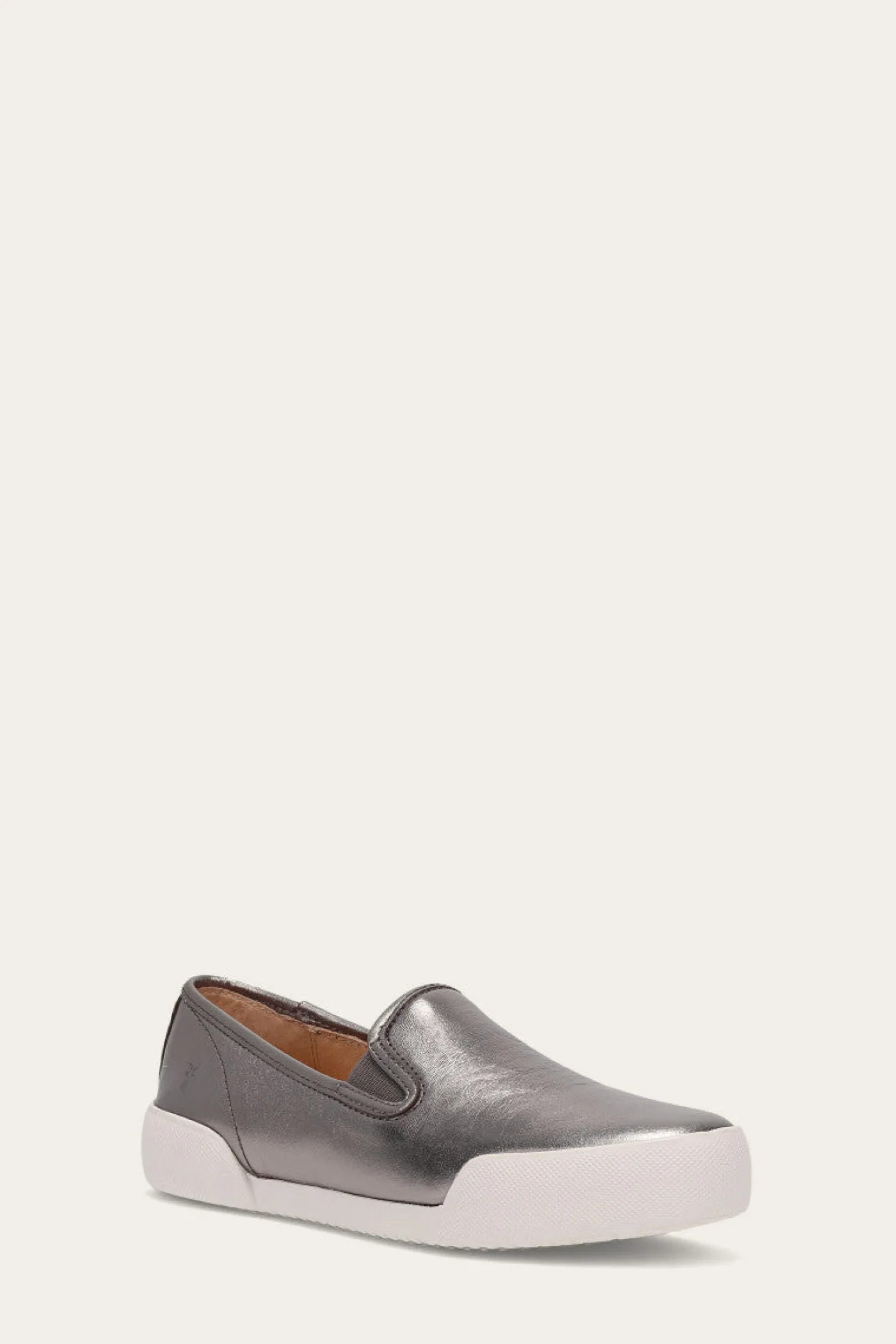 Discount Frye Mia Slip On