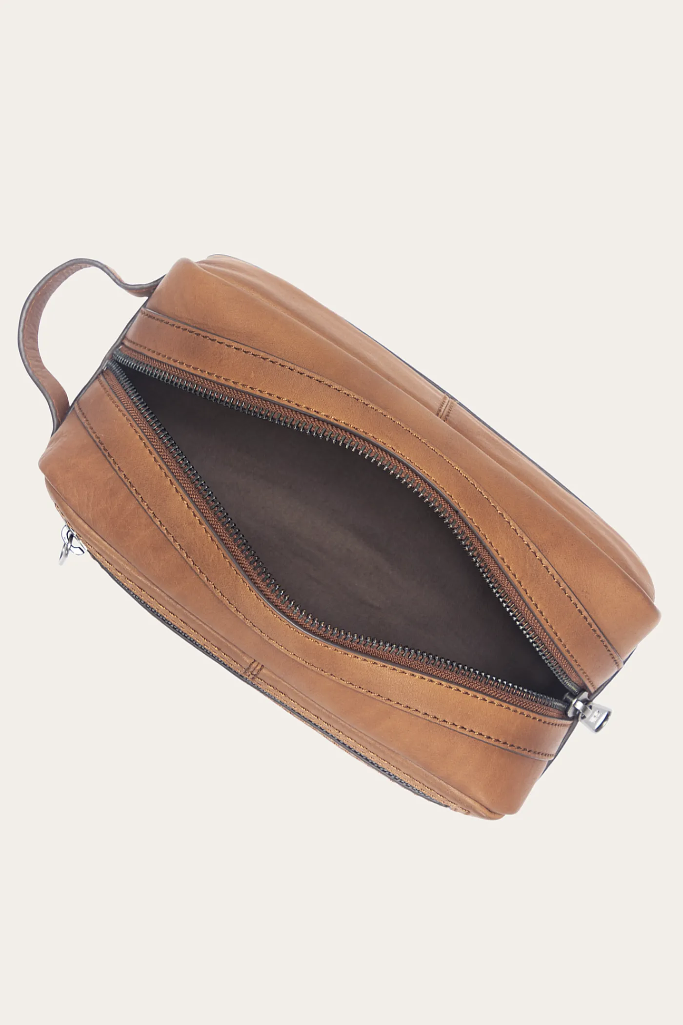 Hot Frye Nash Dopp Kit Cognac