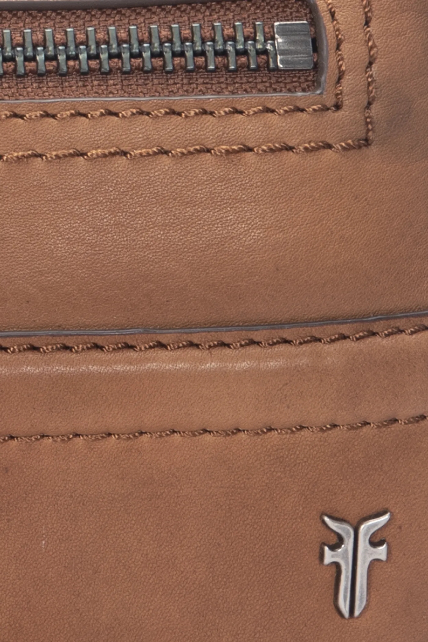 Hot Frye Nash Dopp Kit Cognac