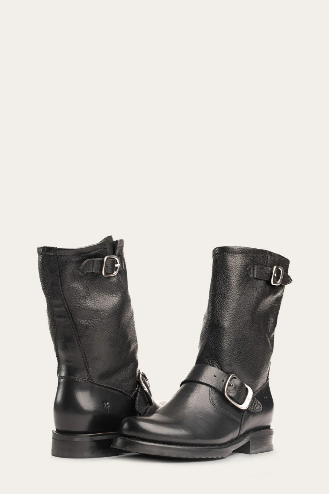 Outlet Frye Veronica Short